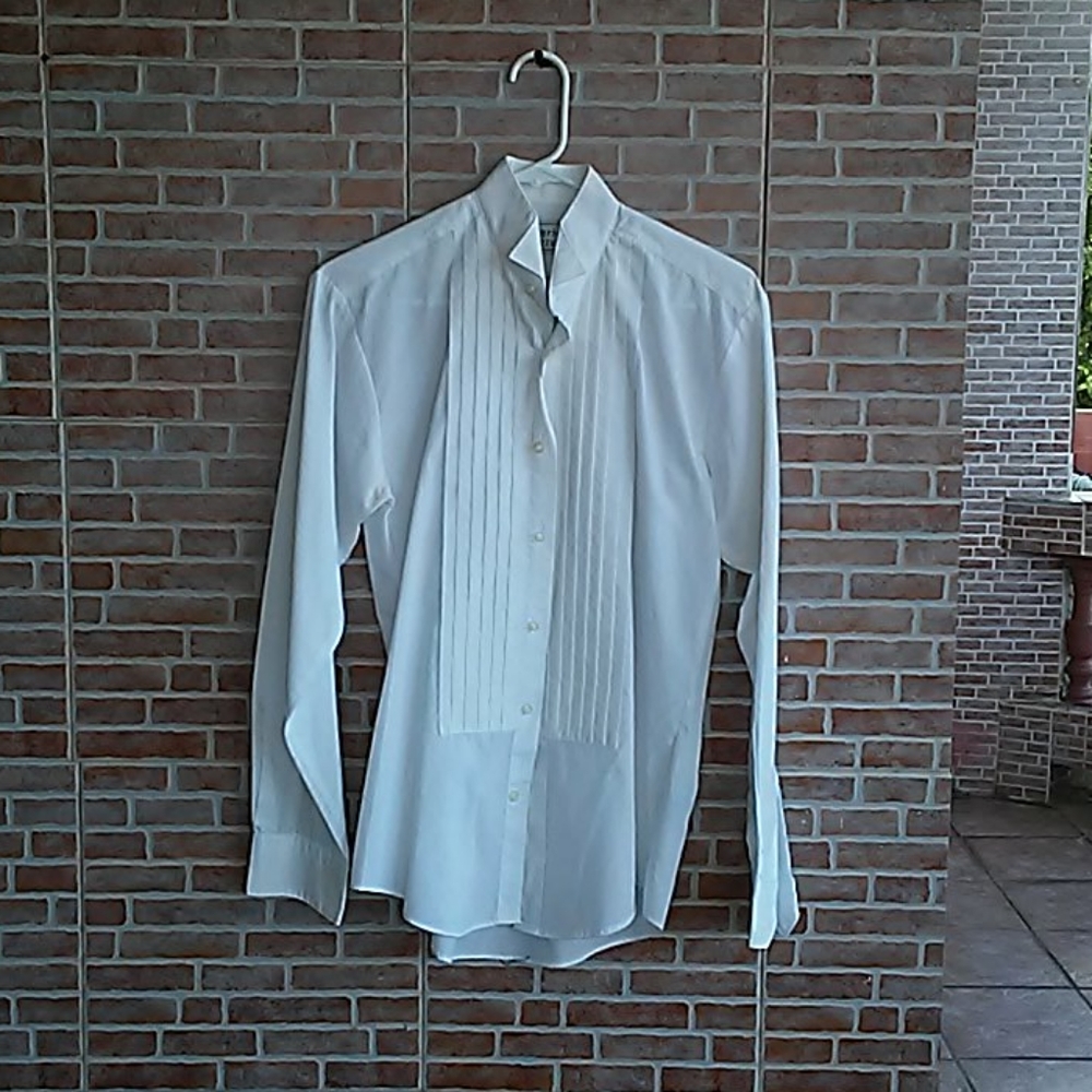 White button down shirt